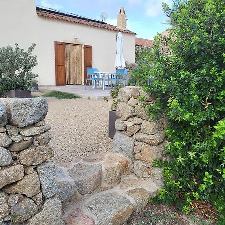 Stazzu Nuraghe Mannucciu Guest House เรนามาจอเร ภายนอก รูปภาพ