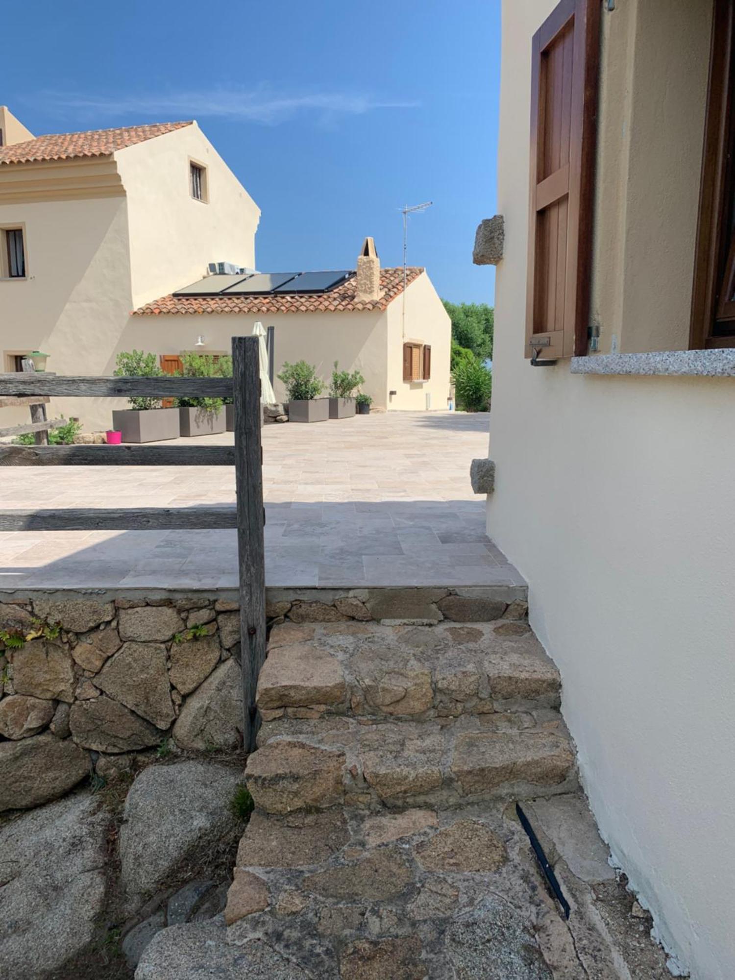 Stazzu Nuraghe Mannucciu Guest House เรนามาจอเร ภายนอก รูปภาพ