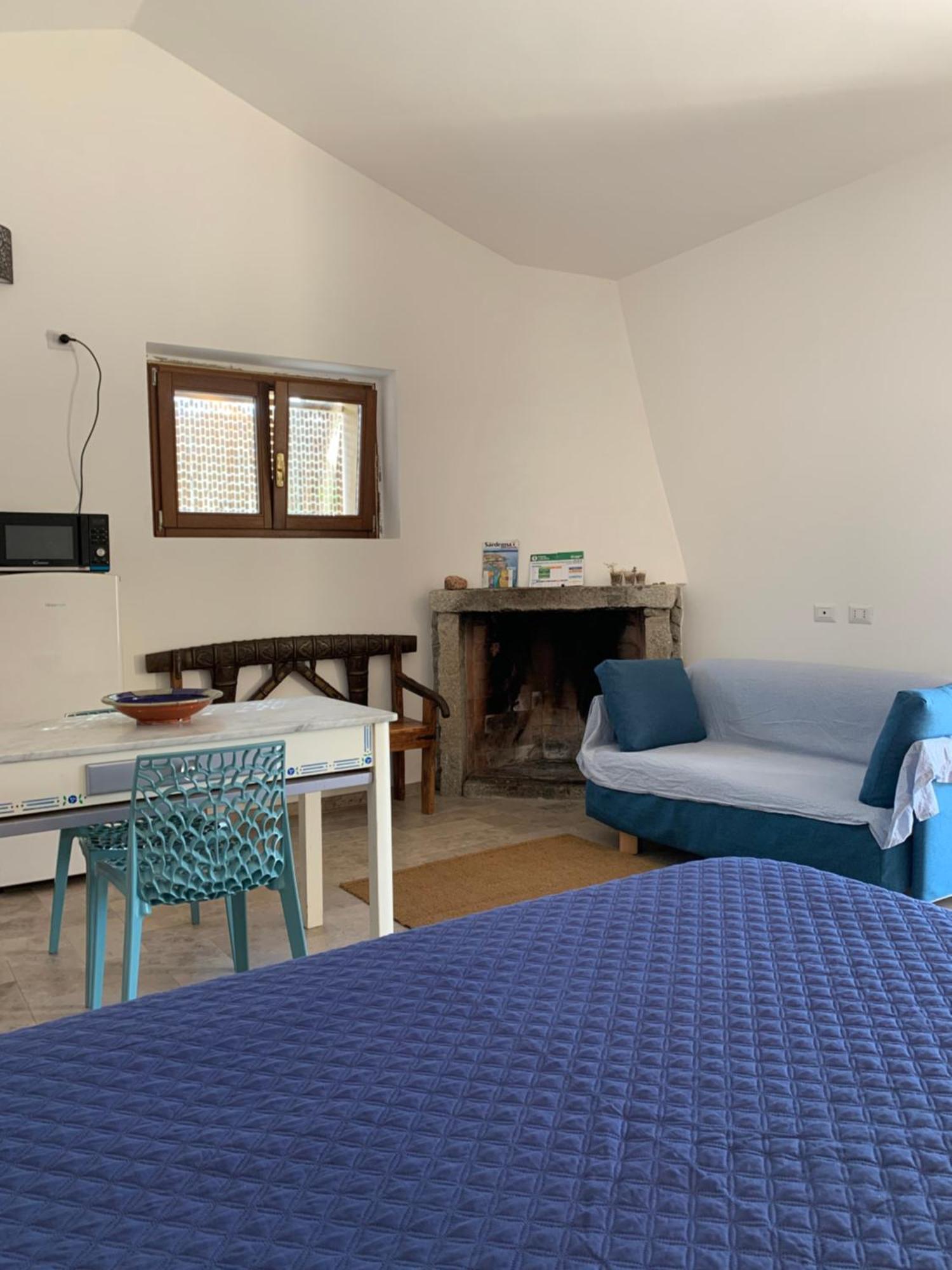 Stazzu Nuraghe Mannucciu Guest House เรนามาจอเร ภายนอก รูปภาพ