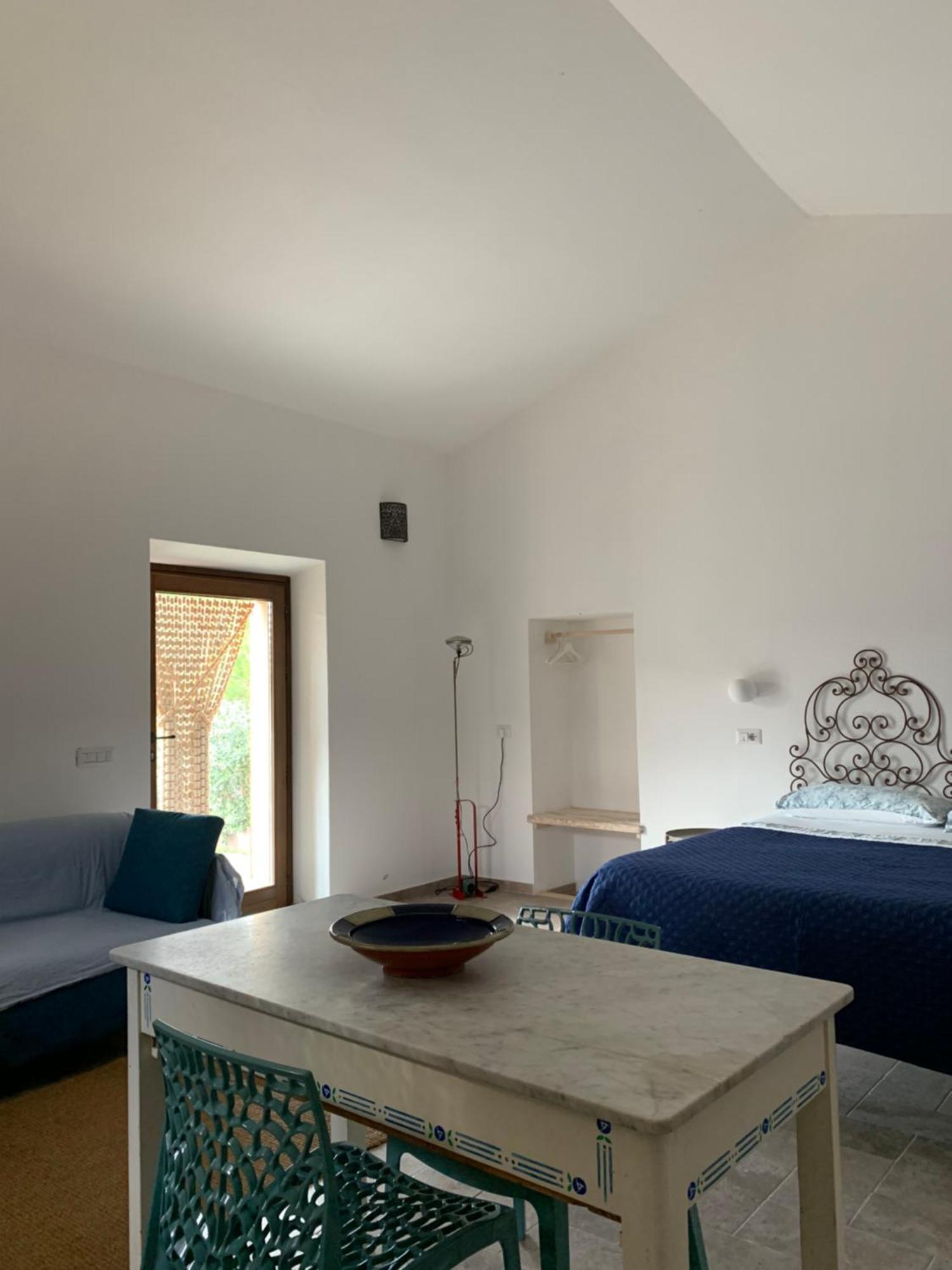 Stazzu Nuraghe Mannucciu Guest House เรนามาจอเร ภายนอก รูปภาพ